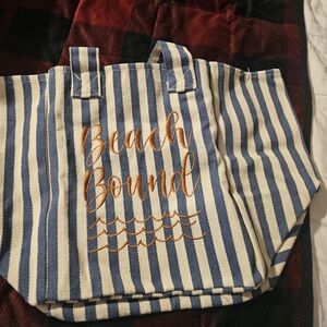 Large lake tote